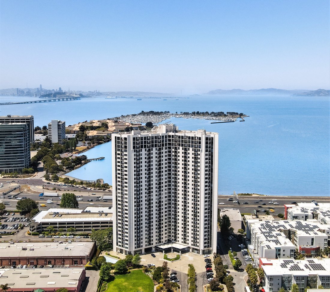 Condo in Oakland, California, United States 3 - 18947527