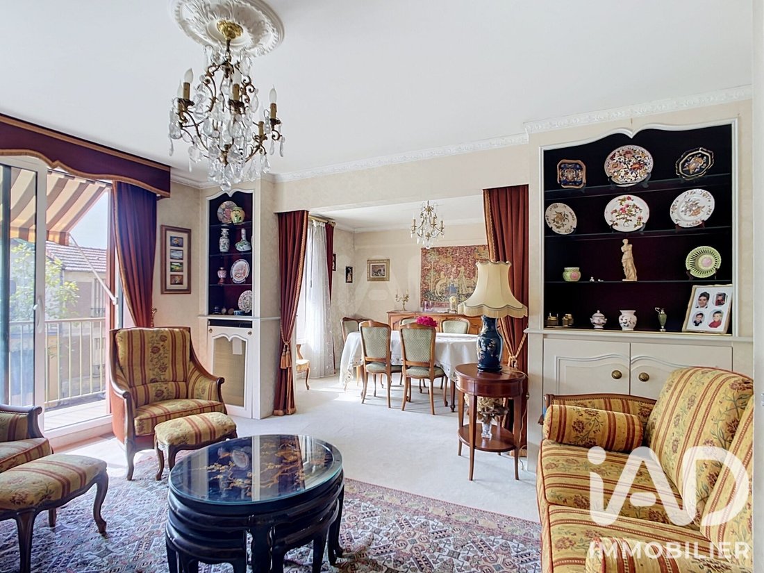 Apartment in La Varenne, Saint-Maur-des-Fossés, France 1 - 18947931