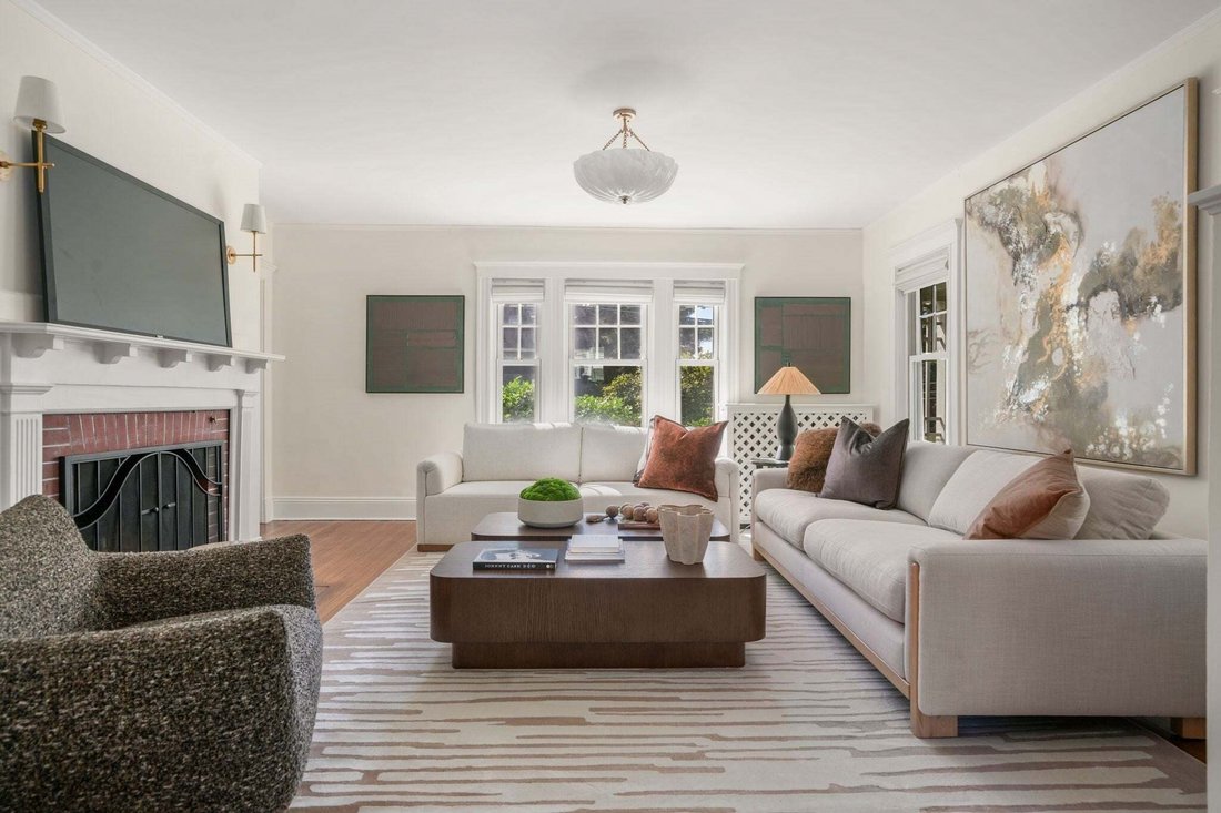 House in Needham, Massachusetts, United States 5 - 18946847