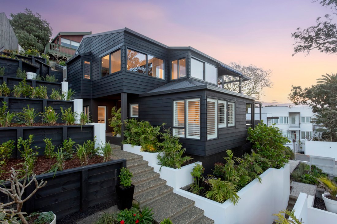 Auckland, Auckland, New Zealand 1 - 18947524