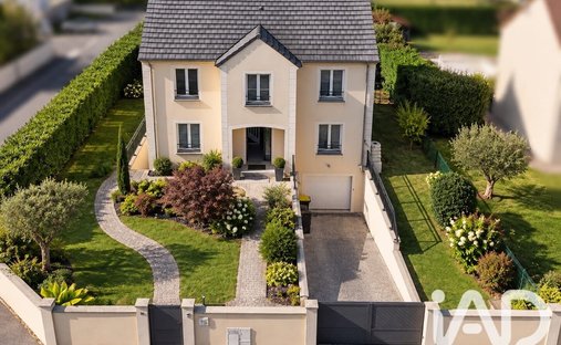 House in Grisy-Suisnes, Ile-de-France, France 1