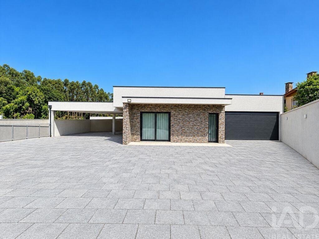 Townhouse in Vila Verde e Barbudo, Braga, Portugal 1 - 18947550