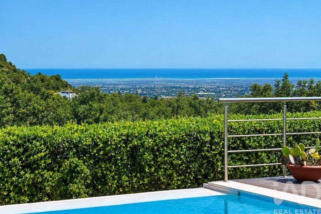 Townhouse in Santa Barbara de Nexe, Algarve, Portugal 1 - 18045168