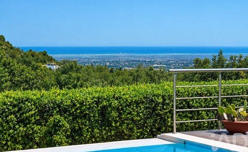 Townhouse in Santa Barbara de Nexe, Algarve, Portugal 1