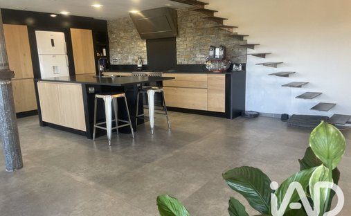 House in Saint-Andre-de-Cruzieres, Auvergne-Rhône-Alpes, France 1