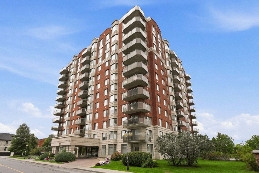 Condo in Côte Saint-Luc, Quebec, Canada 1 - 18946897
