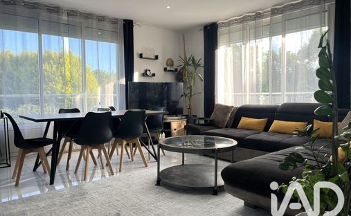 Casa a La Dezière-L'Etang, Avrillé, Francia 1