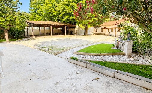 House in Avenue de Marseille-Liourat, Vitrolles, France 1
