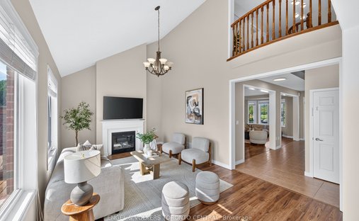 House in Cambridge, Ontario, Canada 1