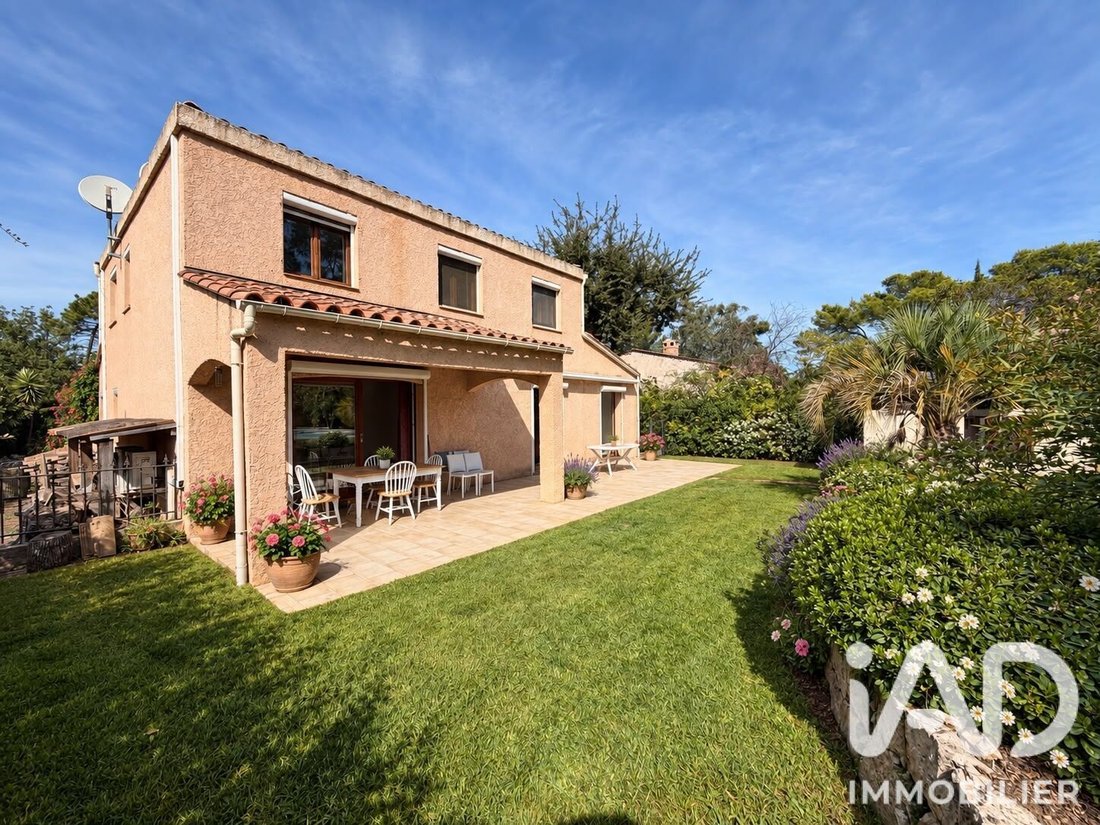 House in Valbonne, Provence-Alpes-Côte d'Azur, France 3 - 18947863