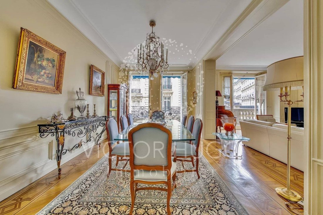 Apartment in Porte Dauphine, Paris 16e Arrondissement, Paris 2 - 15868731