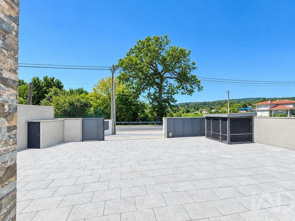 Townhouse in Vila Verde e Barbudo, Braga, Portugal 2 - 18947550