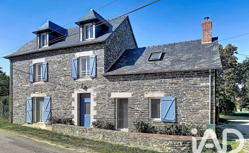 House in Châteaugiron, Brittany, France 1