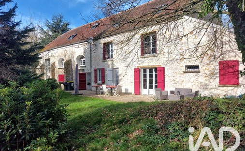 House in Choisy-en-Brie, Ile-de-France, France 1