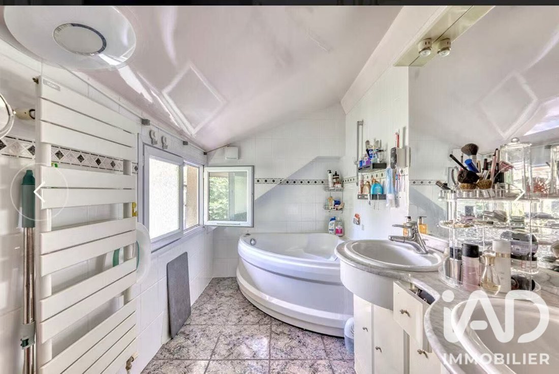 House in Vitry-sur-Seine, Ile-de-France, France 4 - 18947834