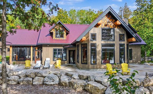 House in Whitewater Region, Ontario, Canada 1