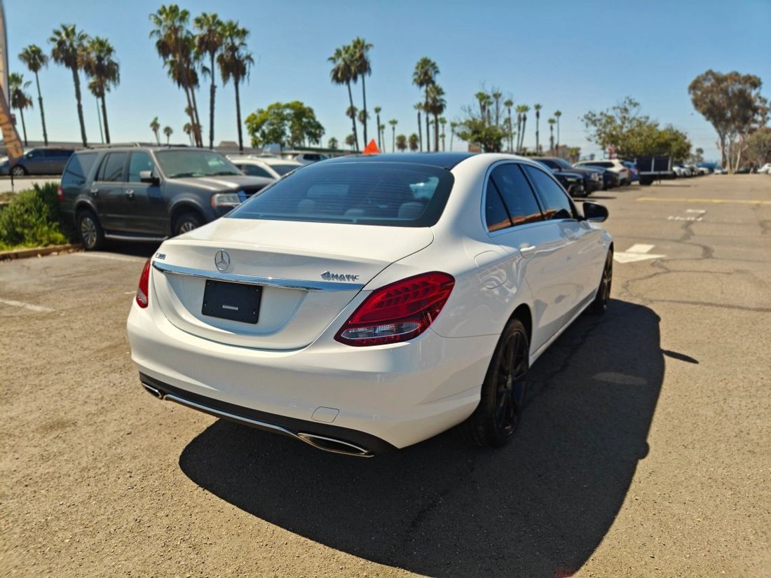 Sedan in San Diego, CA, United States 5 - 18947426
