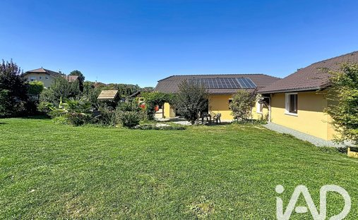 House in Arenthon, Auvergne-Rhône-Alpes, France 1