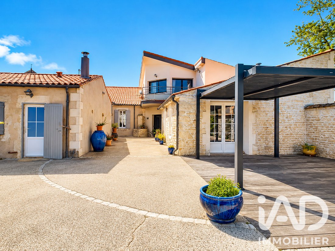 House in La Jarrie, Nouvelle-Aquitaine, France 4 - 18947949