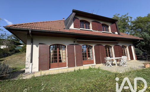 House in Arthaz-Pont-Notre-Dame, Auvergne-Rhône-Alpes, France 1