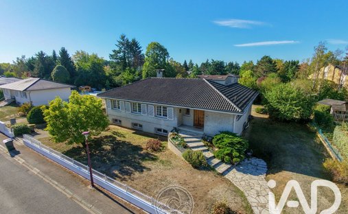 House in La Seille-Rive Gauche, Marly, France 1