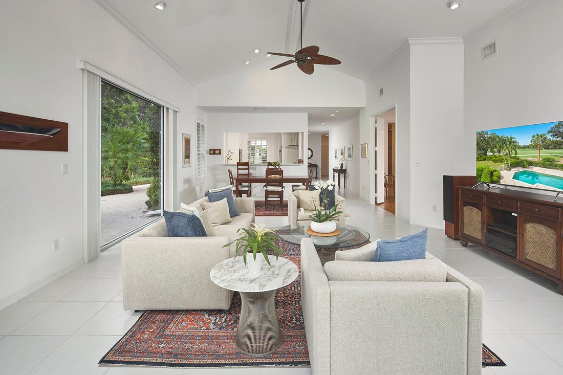 Naples, Florida, United States 5 - 18947534