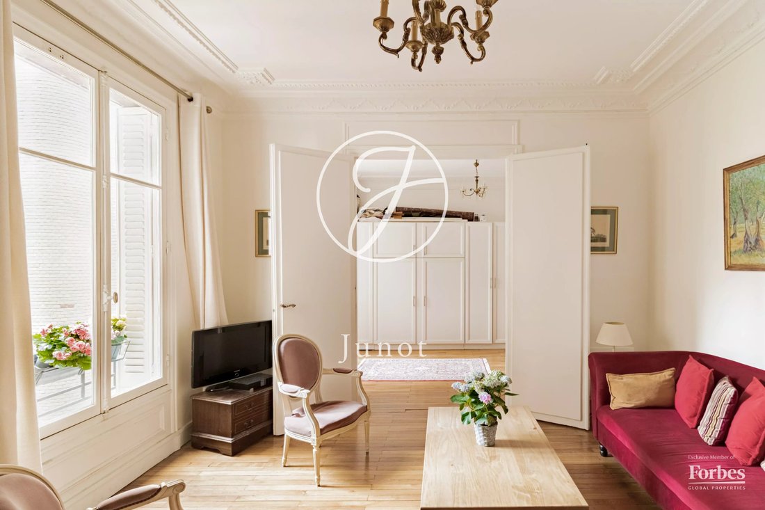 Apartment in Pereire-Malesherbes, Paris 17e Arrondissement, Paris 3 - 18946747