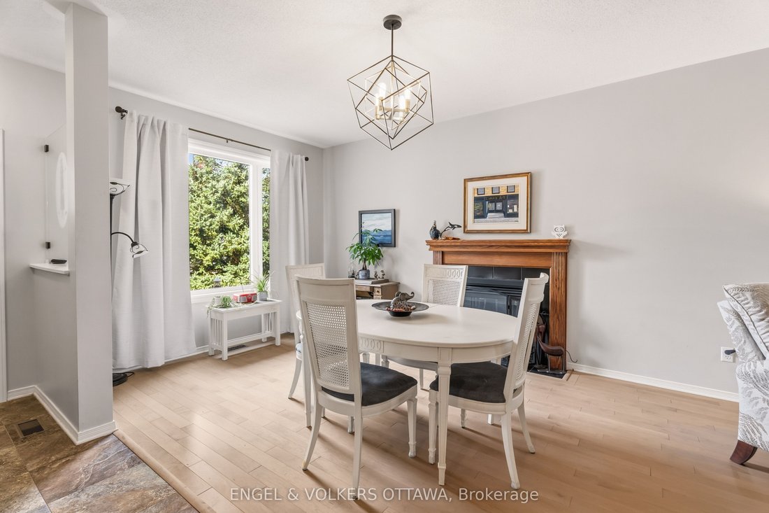 House in Ottawa, Ontario, Canada 4 - 18946853