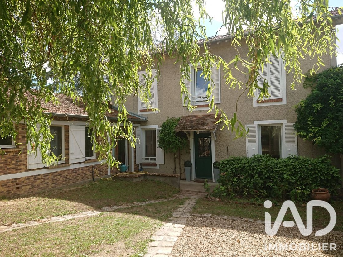 House in Chartrettes, Ile-de-France, France 1 - 18947844