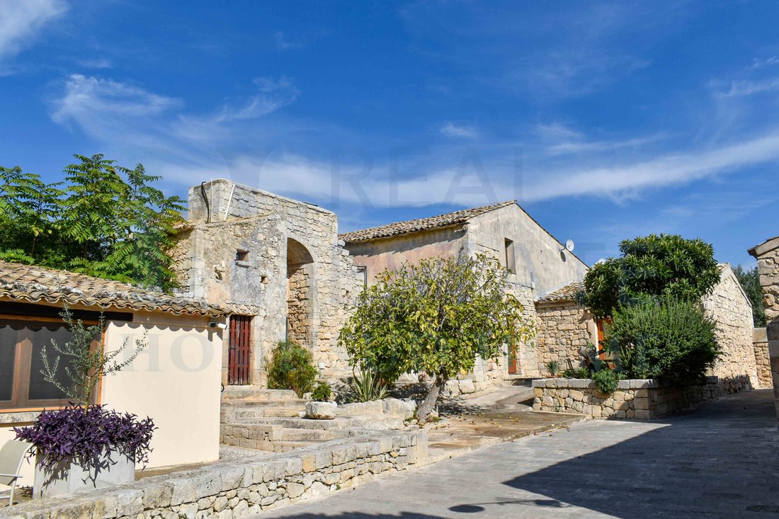 Villa in Centro, Noto, Sicily 2 - 18947548