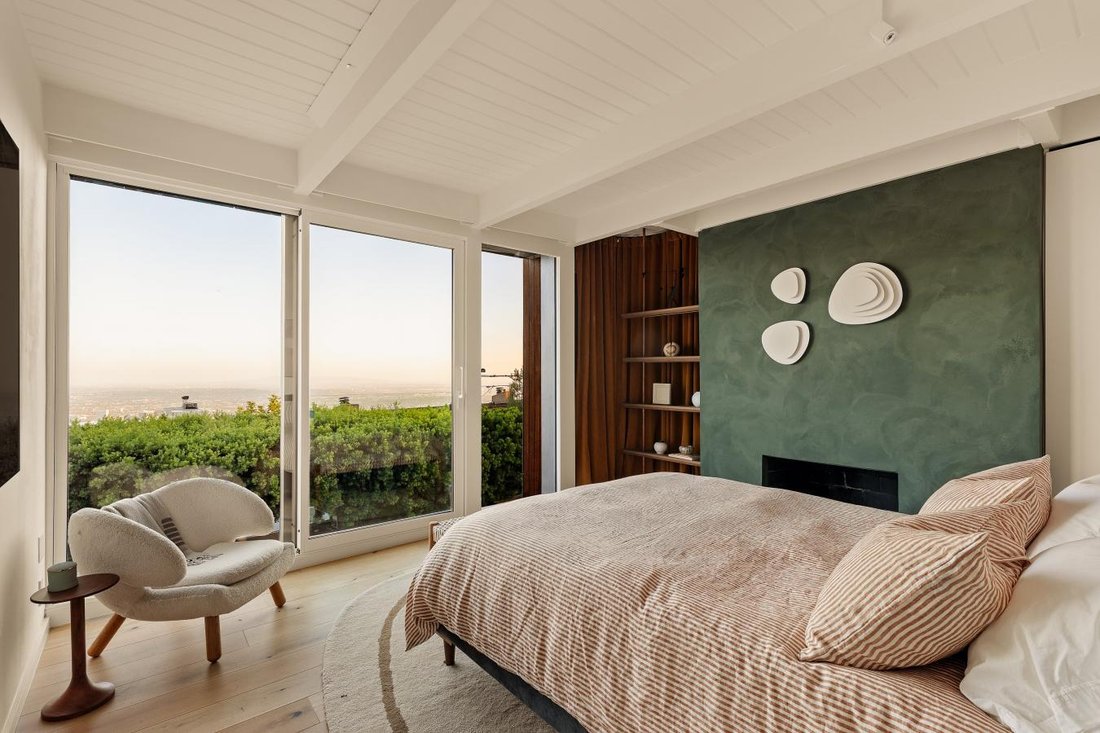 House in Los Angeles, California, United States 1 - 18946909