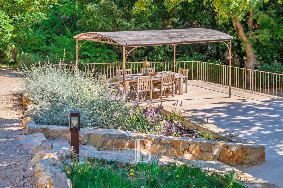Seillans, Provence-Alpes-Côte d'Azur, France 5 - 18946968