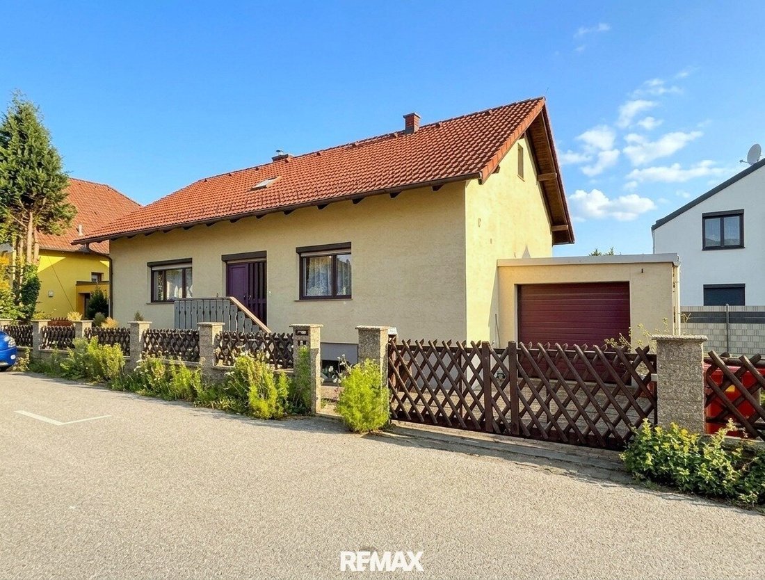Bungalow in Gerasdorf, Lower Austria, Austria 1 - 18947282