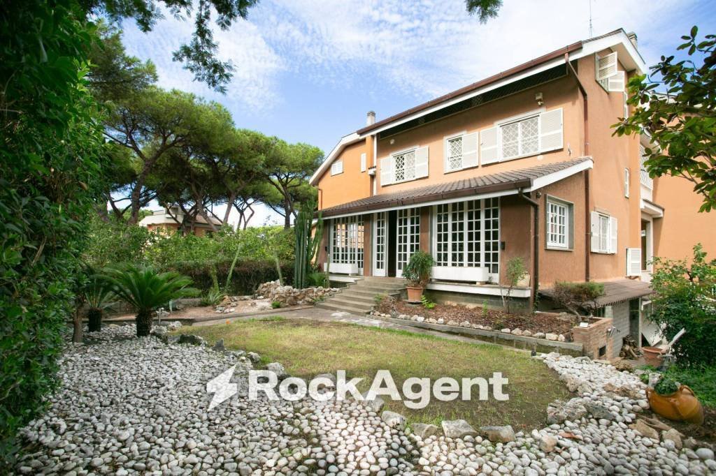 Villa in Eur - Torrino - Giuliano Dalmata, Rome, Lazio 5 - 18947422