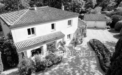 House in Saint-Sulpice-et-Cameyrac, Nouvelle-Aquitaine, France 1