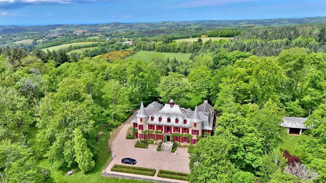 Castle in Saint-Pierre-de-Trivisy, Occitania, France 2 - 18947007