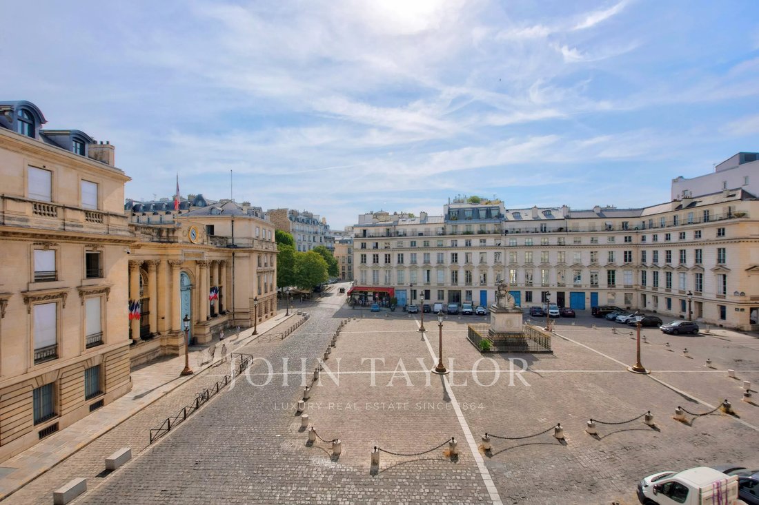 Apartment in Paris 7e Arrondissement, Paris, France 1 - 18947034
