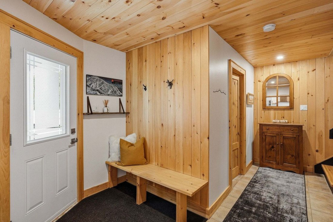 Condo in Sutton, Quebec, Canada 4 - 18946860