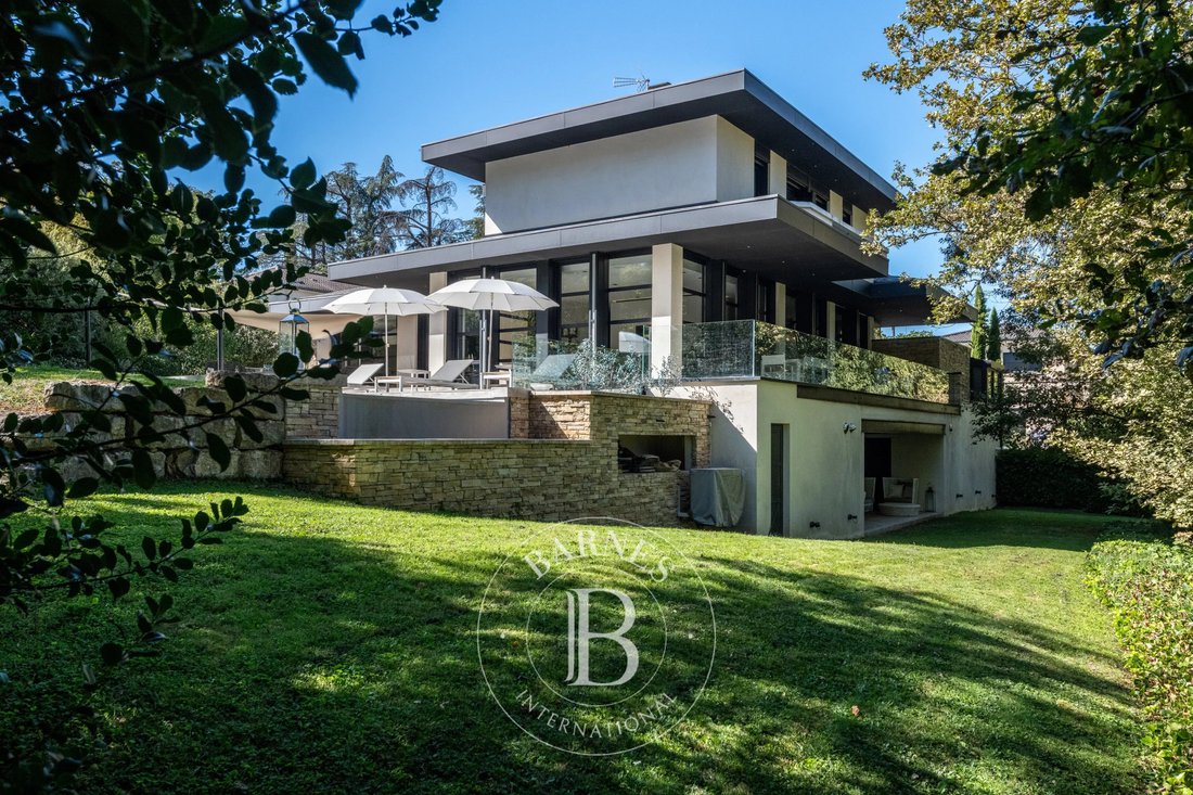 House in Charbonnieres-les-Bains, Auvergne-Rhône-Alpes, France 5 - 18947047