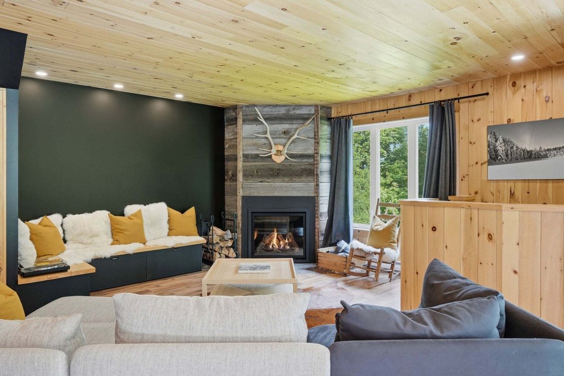 Condo in Sutton, Quebec, Canada 3 - 18946860