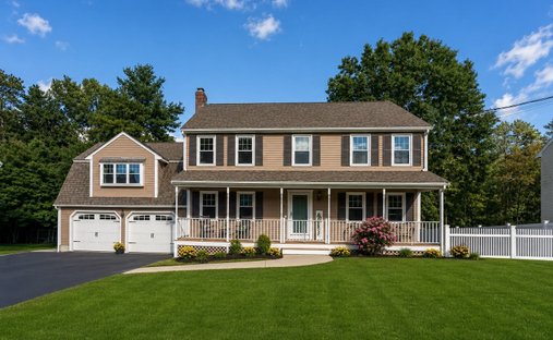 House in Norwood, Massachusetts, United States 1