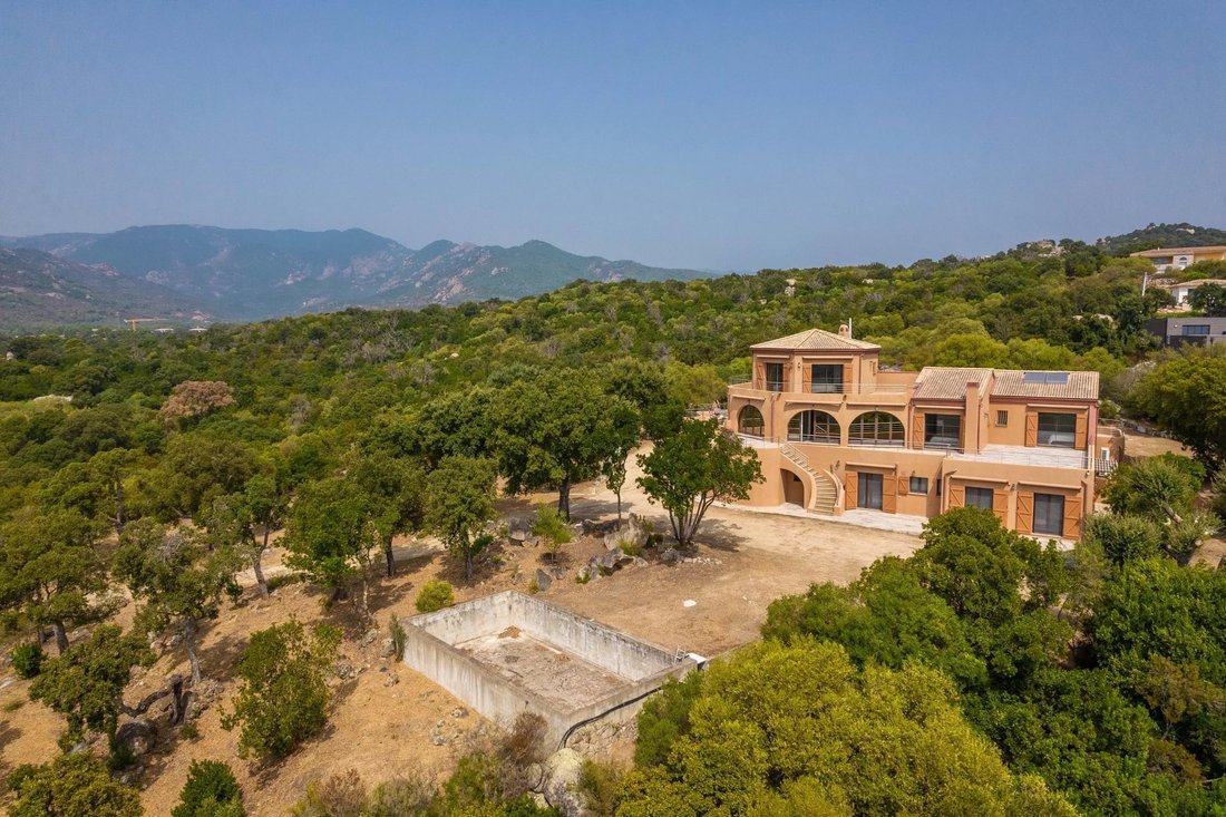 House in Porto-Vecchio, Corsica, France 3 - 18947737