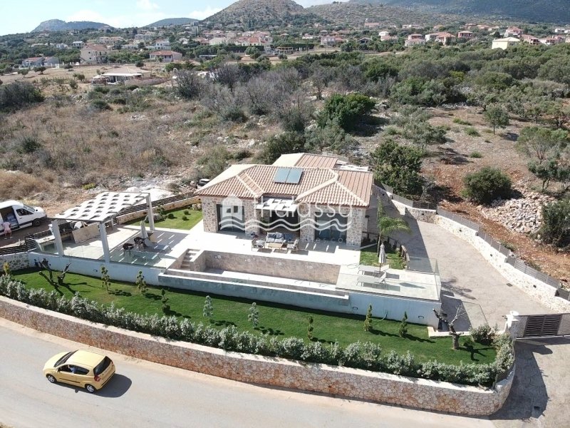 Villa in Argostoli, Peloponnese, Western Greece and the Ionian, Greece 2 - 18947590