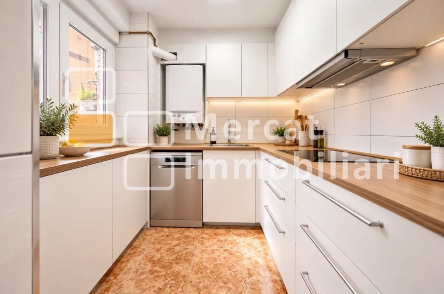 Apartment in Sant Adria de Besos, Catalonia, Spain 5 - 18947894
