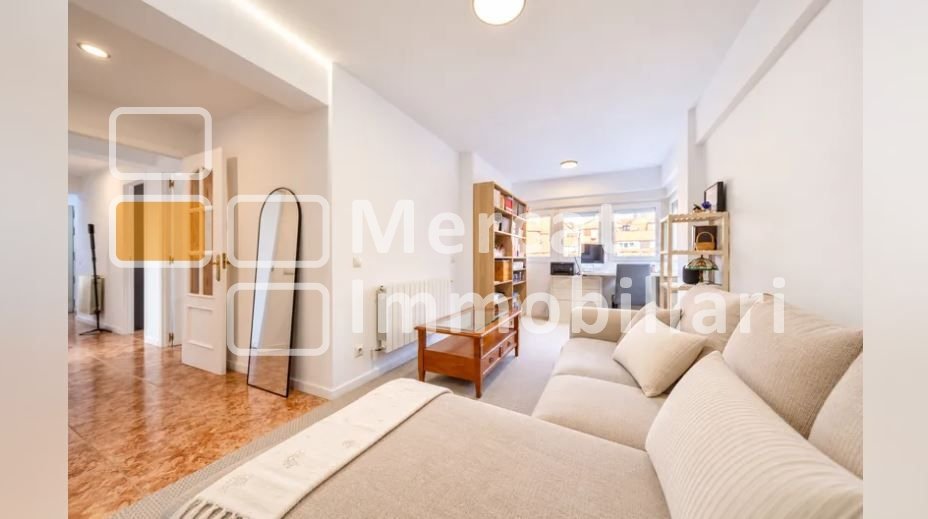 Apartment in Sant Adria de Besos, Catalonia, Spain 1 - 18947894