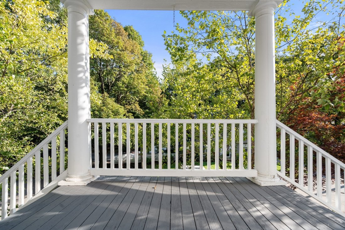 House in Milton, Massachusetts, United States 2 - 18947580