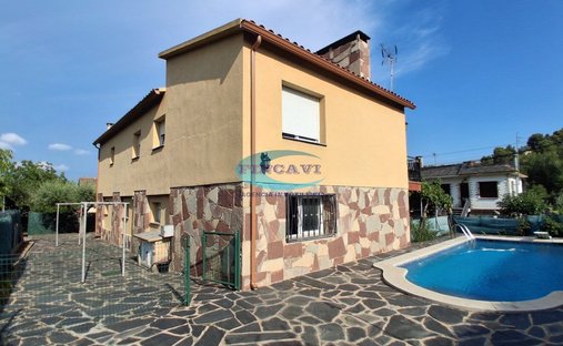 House in Bigues i Riells, Catalonia, Spain 1