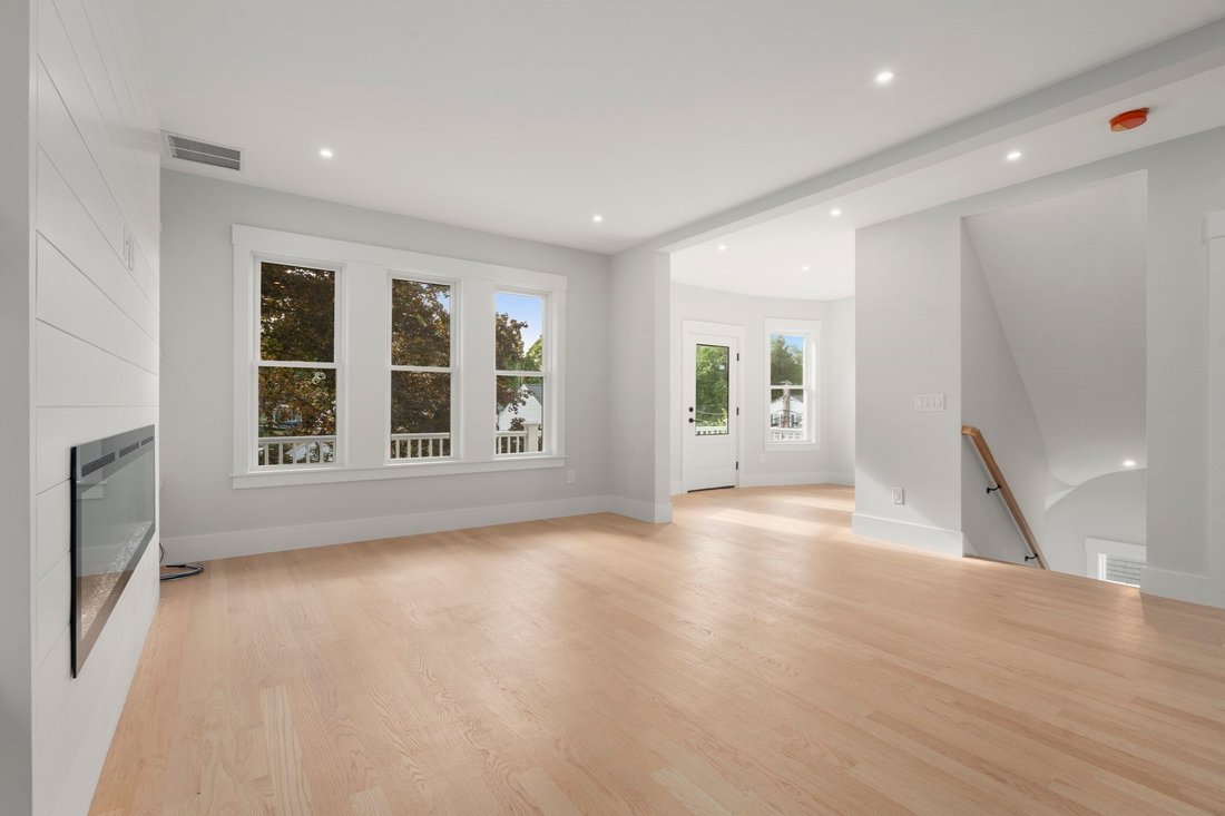 Condo in Watertown, Massachusetts, United States 4 - 18947588