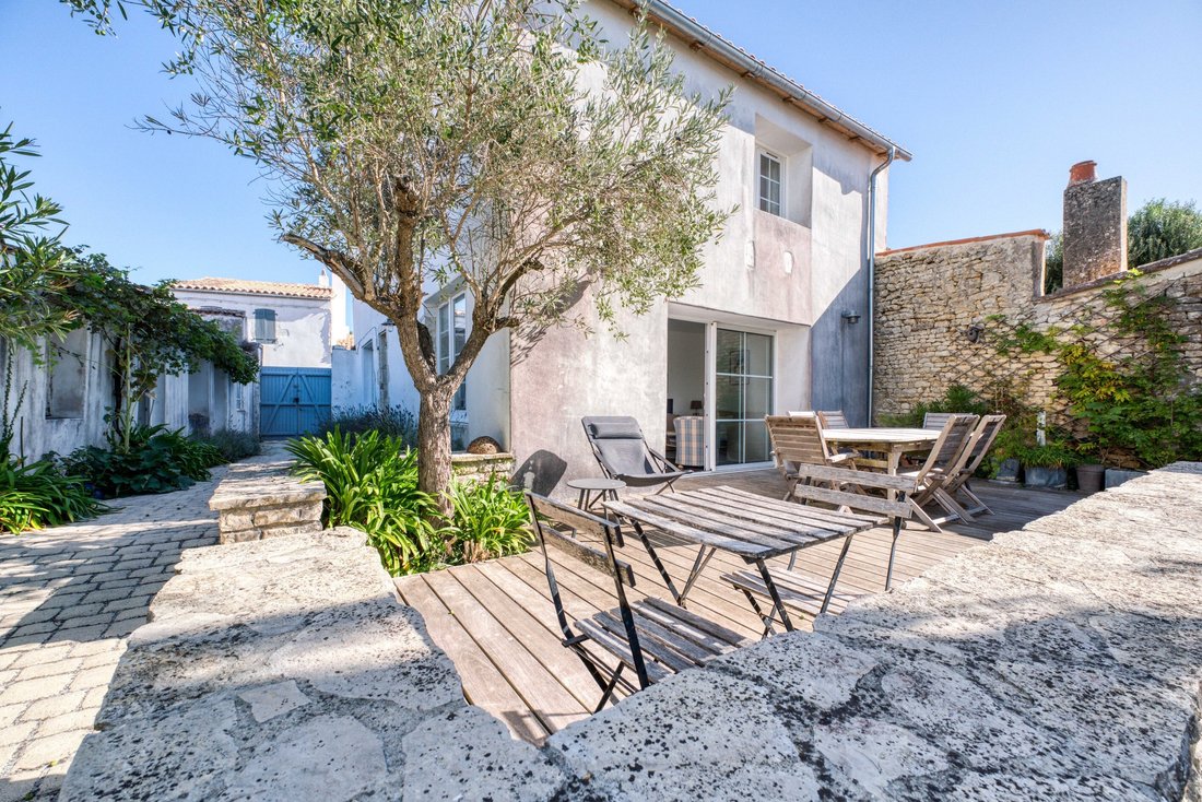 House in Loix, Nouvelle-Aquitaine, France 1 - 18947963