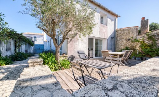 House in Loix, Nouvelle-Aquitaine, France 1